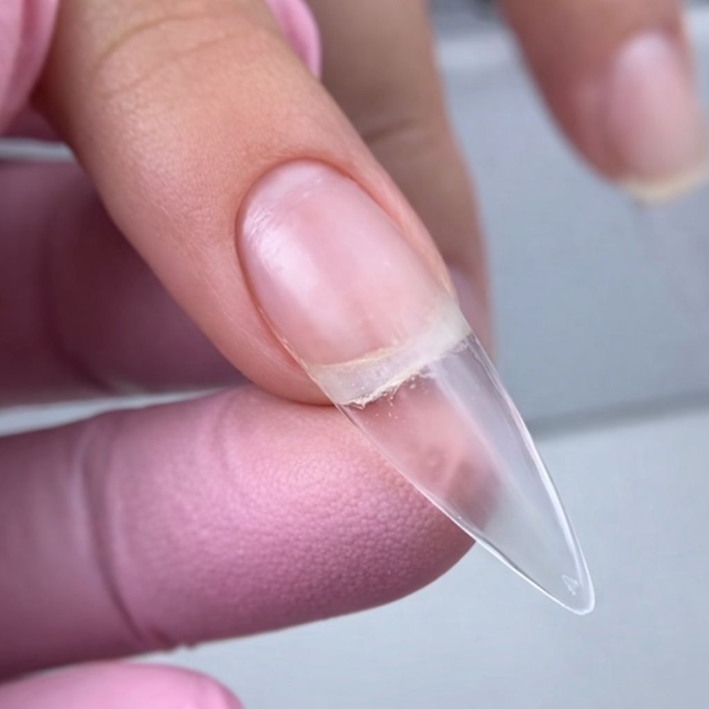 Taller de Soft gel Y manicura.